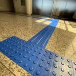 O que é piso tátil e onde instalar?